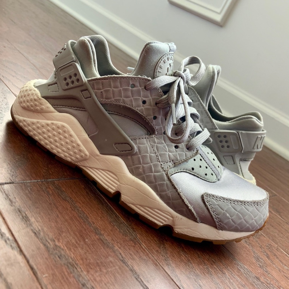 Silver Nike Huarache